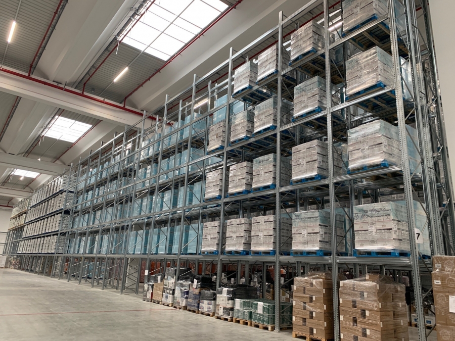 Realizzazione magazzino stoccaggio pallets per bottiglie